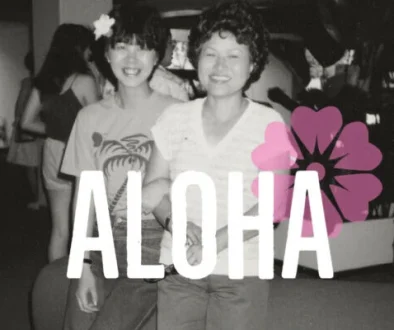 モノクロ写真とALOHAの文字（ハワイ文化のイメージ）