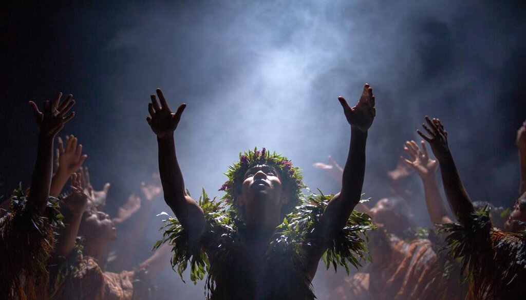 slug weaving-prayer-in-hula-oli-and-mana