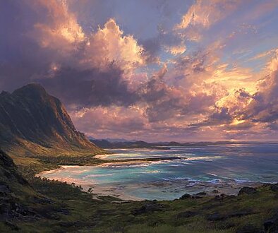 山と海が広がるハワイの湾と夕暮れの雲